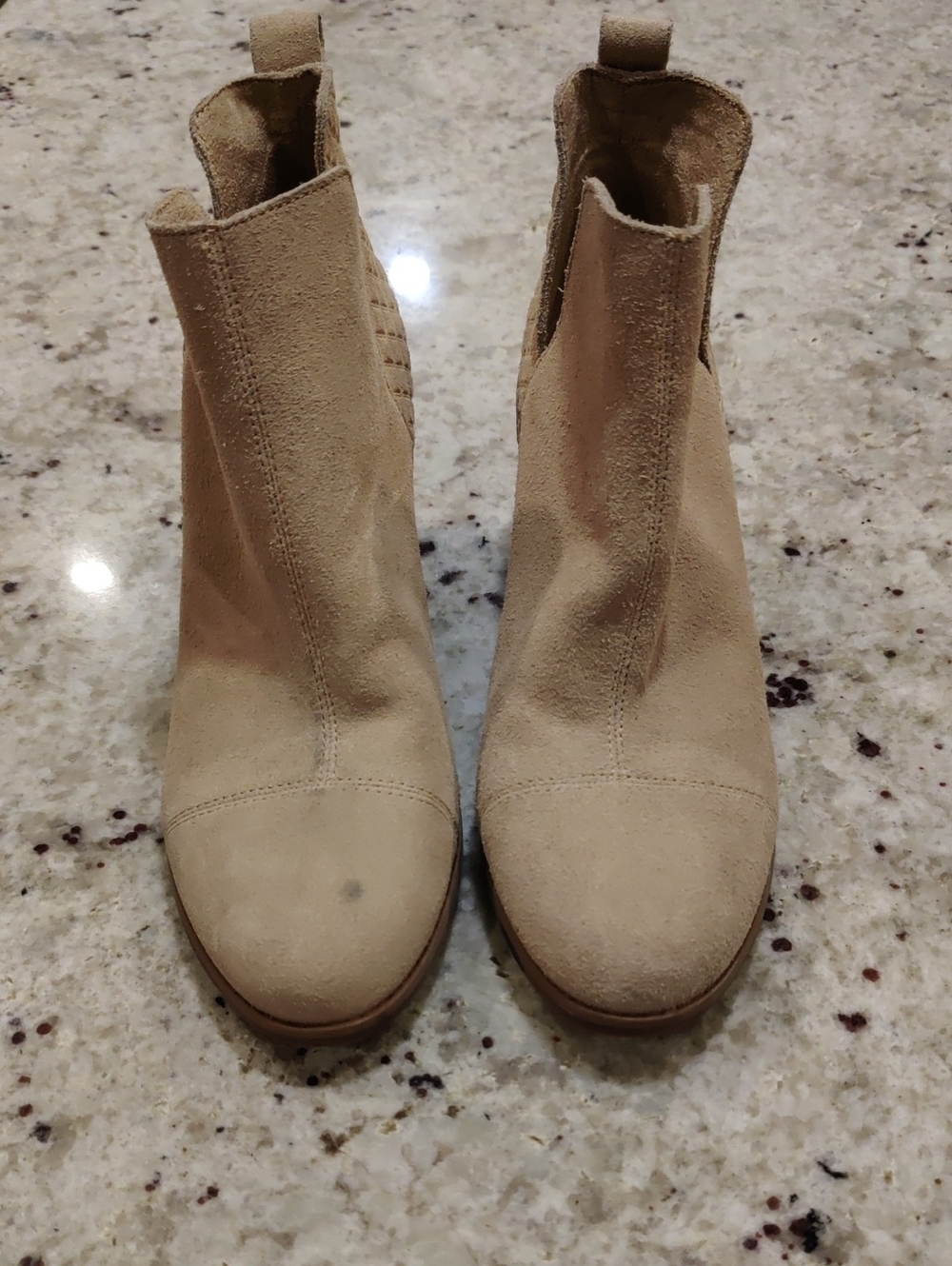 New!Toms Suede Everly Chelsea Ankle Boots Tan Y2k Cottagecore Retro Luxury Vintg
